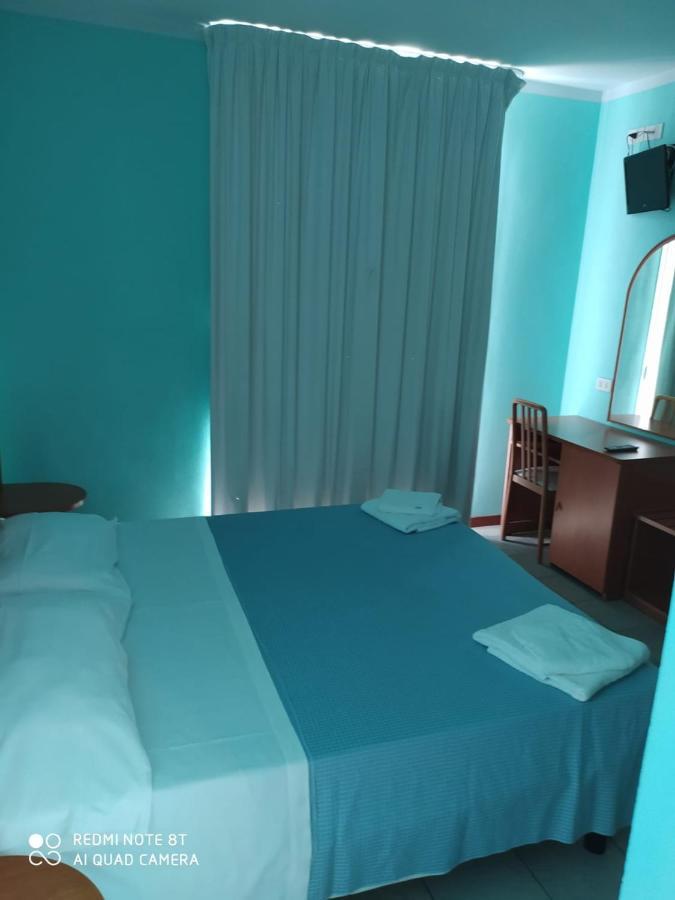 Hotel Blue Moon Rimini Eksteriør bilde