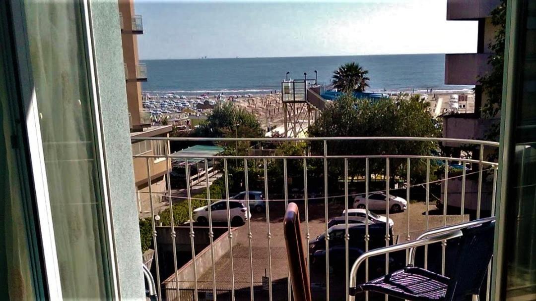 Hotel Blue Moon Rimini Eksteriør bilde
