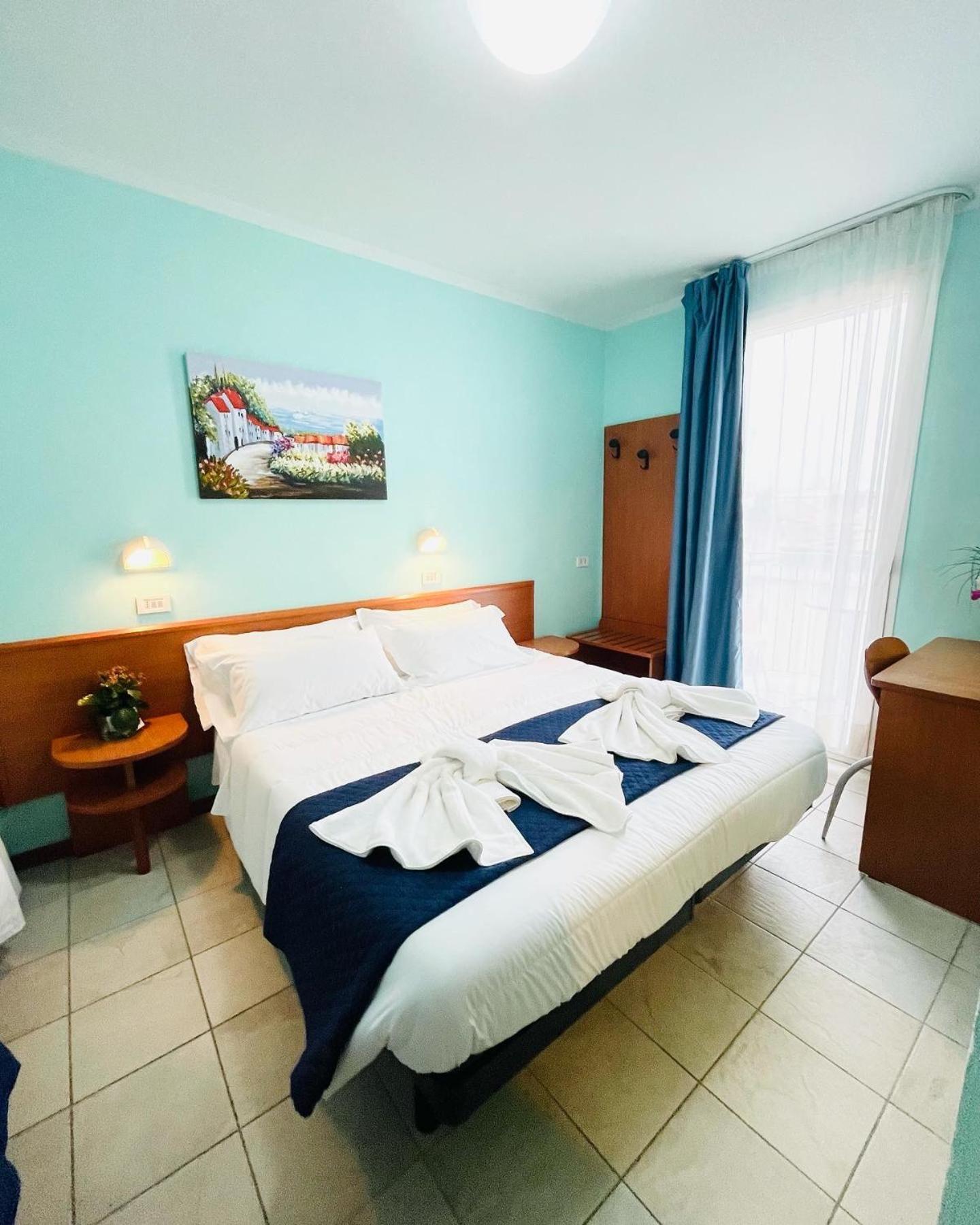 Hotel Blue Moon Rimini Eksteriør bilde