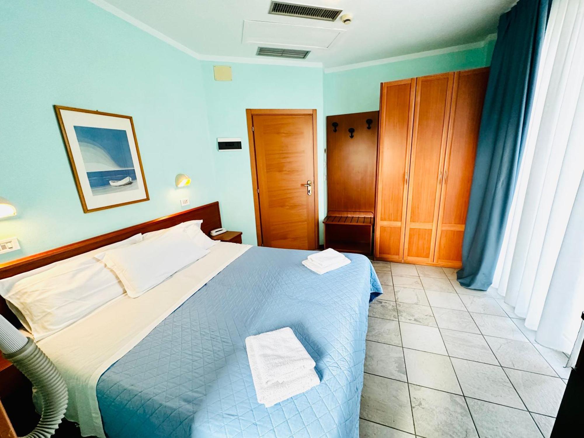 Hotel Blue Moon Rimini Eksteriør bilde