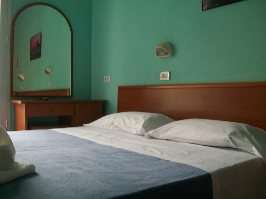 Hotel Blue Moon Rimini Eksteriør bilde